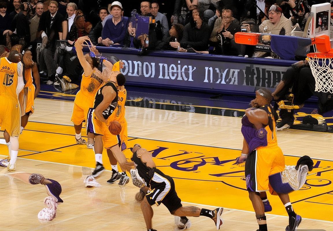 2014年NBA勇士湖人巅峰对决：经典之战回顾